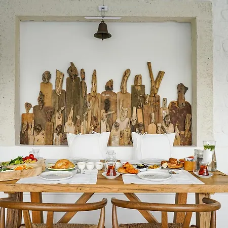 Hotel Anit 2*